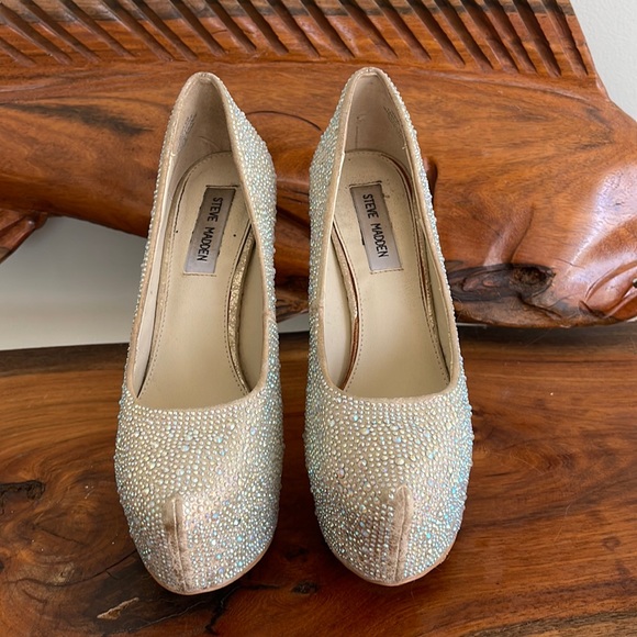 Steve Madden Rhinestone Pumps - Picture 2 of 12